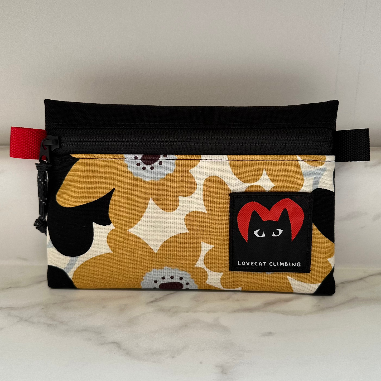 ZIPPER POUCH